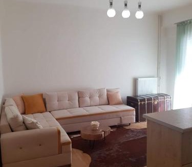 Pasalimani Apartment | Urban by the Sea