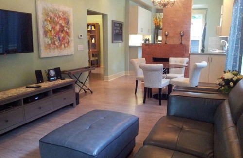 Sunnyside Cottage | Urban Cottage Oasis, awesome location, fully renovated and self contained