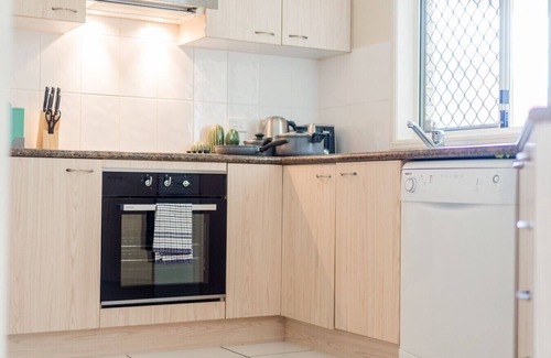 Rothwell Apartment | Urban Escape Haven in Rothwell