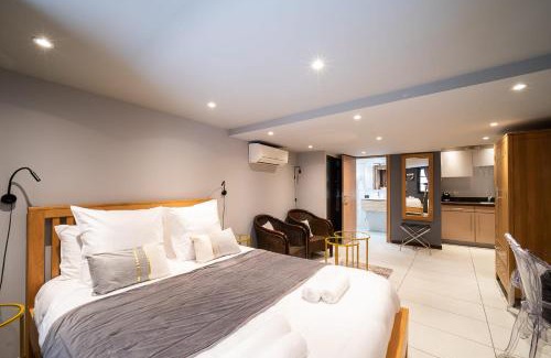 Saint-Jean Apartment | Urban Getaway Maillol Suite in the Center with Free Wifi