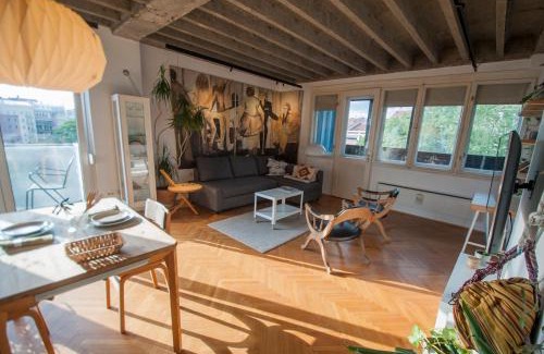 Vracar Apartment | URBAN GREEN Corner with a Story