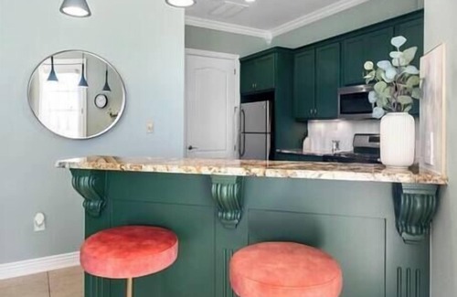 Rogers House | Urban Jungle Oasis Near Pinnacle Hills