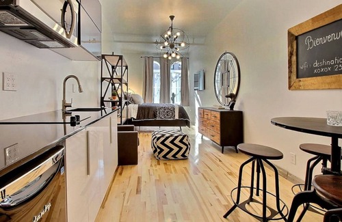Vieux-Quebec-Cap-Blanc-colline Parlementaire Apartment | ♥ Urban Loft | in the heart of the city ♥