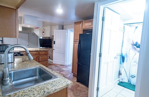 Cheesman Park Apartment | Urban Mansion Oasis 2BR Apt - Free Parking