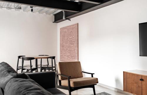 Colonia Cuauhtemoc Apartment | Urban Reforma Mexico City by Lumina