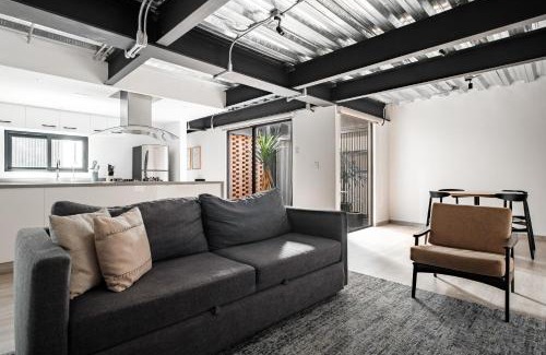 Colonia Cuauhtemoc Apartment | Urban Reforma Mexico City by Lumina