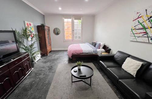 Queanbeyan Apartment | Urban Warehouse
