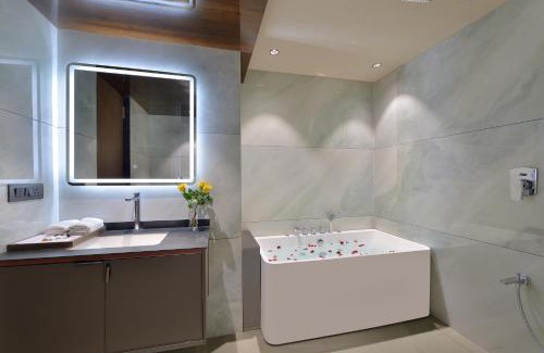 Pardi Hotel | Urbane By Treat Daman