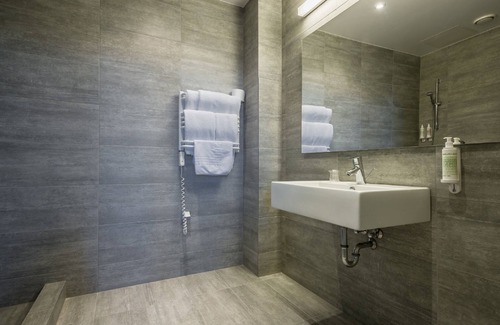 Virsuliskes Hotel | Urbihop Hotel
