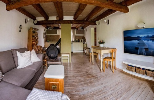 Hemsbach Cottage | Urgemütliches Landhaus von 1902 Spessartidylle pur