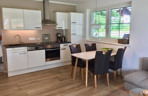 Hinterstoder Apartment | Urlaubsapartments Pfleger - Apartment A, shower or bath, WC, 1 bedroom