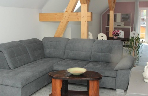 Kreba-Neudorf Apartment | Urlaubshof Turmblick - Spacious vacation apartment (70 sqm) with south-facing balcony