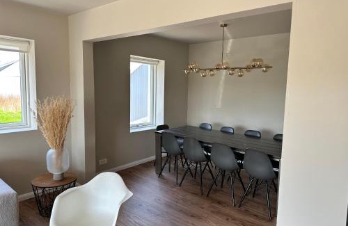 Villingaholt House | Urriðafoss Waterfall Villa