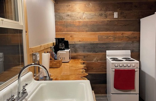 Ohio City Cabin | Ursa Major - Beautiful quiet cabin, dark sky area, just 6 miles from Pitkin!