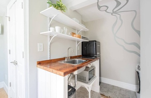 Cabbagetown Apartment | Ursa Minor by Minty Living