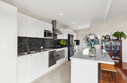 Urunga Apartment | Urunga Magic - Spacious 3-bedroom home with elevated views to catch the summer breez