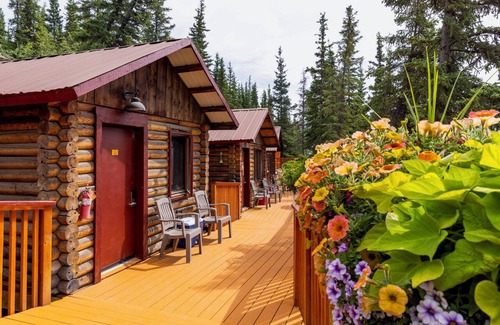 Denali Cabin | Standard Double Caribou Cabin