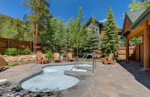 Keystone Villa | Ski Tip 8719 by Summit County Mountain Retreats