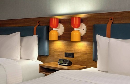Foxboro Hotel | Use Your PTO and explore the area! Close to Gillette Stadium and Patriot Place