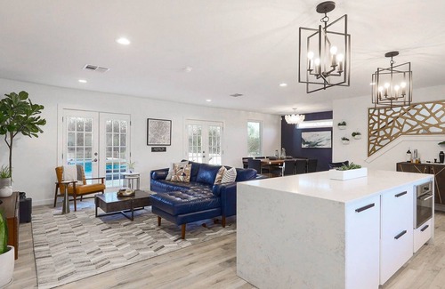 Parker Lane House | UT Football Fave - Pool, Hot Tub, BBQ Grill, More!
