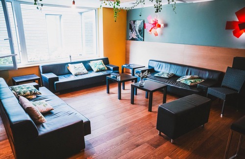 Jurbise Hotel | Utopia Hotel