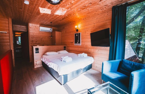 Jurbise Hotel | Utopia Hotel