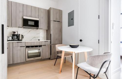 Lincoln Square Apartment | UWS 2br w elevator wd nr central park NYC-1300