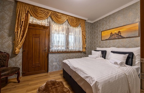 Tiszakecske Bed & Breakfast | Vörös Álom Panzió