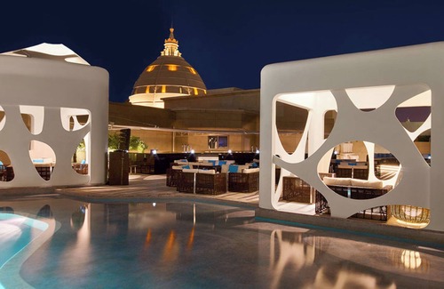 Al Safa Apartment | V hotel 2 Bed Round Bed Valor suite with WiFi, AC room in delightful Dubai