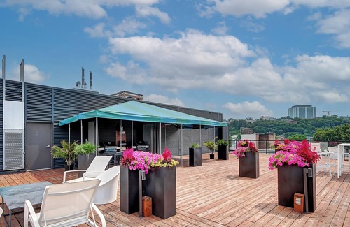 La Cite-Limoilou Apartment | V.I.P Stay - Downtown with Free Indoor Parking