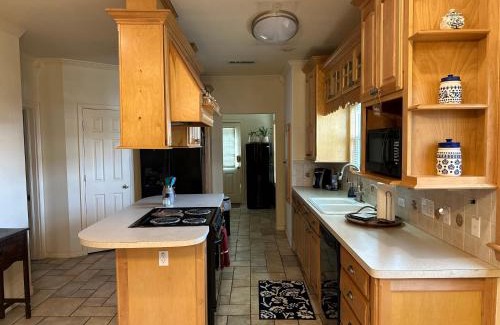 Sayles Blvd. Area House | V's Iris Haven