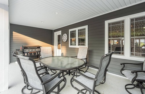 La Farge House | V's Rockton Top Getaway, a stunning rental property with a scenic view.