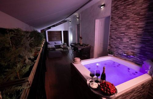 Agios Panteleimonas Apartment | V Suites - Apts & Spa
