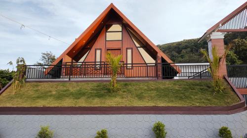 Thankamony part Bed & Breakfast | Vaango Cottages