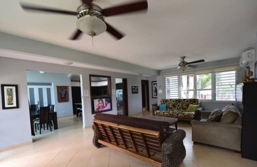 Arenales Altos Villa | Vacation and Destination Wedding Villa, Sleeps up to 50, pool, jacuzzi