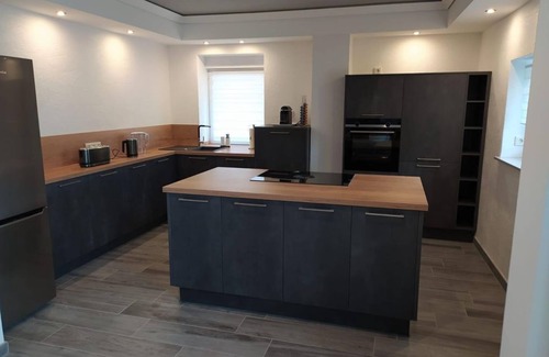 Rehlingen-Siersburg Apartment | Vacation apartment directly on the Nied - apartment/flat, shower, WC, 1 bedroom