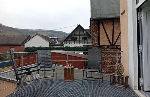 Poltersdorf Apartment | Vacation apartment Villa Eisfeld 1 - Villa Eisfeld
