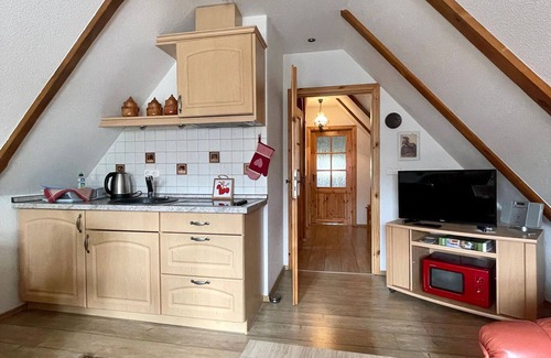 Kolonie Apartment | Vacation apartment Nachtigall - thatched plank house Zum Heuschober