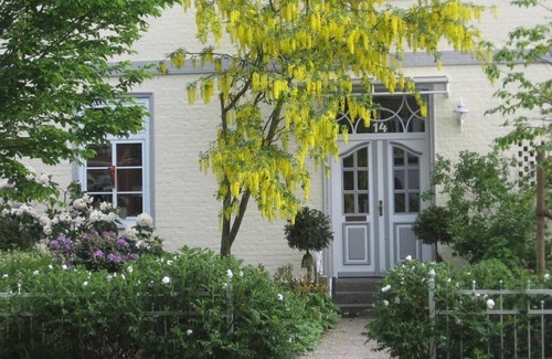 Bad Schwartau Apartment | Vacation apartment 4 - Old schoolhouse
