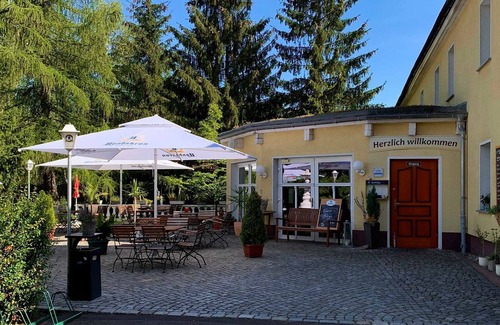 Forst Cottage | Vacation apartment 1 - Pension Am Waldgürtel