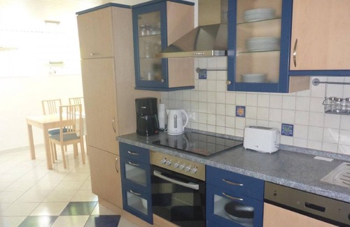 Heckendalheim Apartment | Vacation apartment Christine - Apartment with outdoor seating