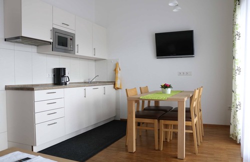 Gemmingen Apartment | Vacation apartment 5 for 4 persons - Winzerhof Schmid