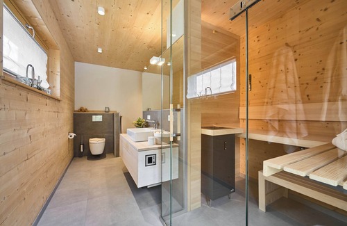 Elzach Apartment | Vacation apartment, 86 sqm, 1 bedroom, bathroom with sauna, max. 2 persons