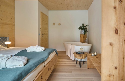 Elzach Apartment | Vacation apartment, 86 sqm, 1 bedroom, bathroom with sauna, max. 2 persons