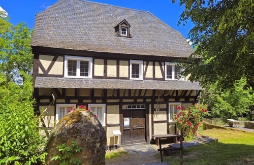 Konen Apartment | Vacation apartment Am Waldesrand - Holiday apartment
