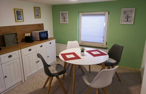 Niepars Apartment | Vacation apartment Alte Schmiede