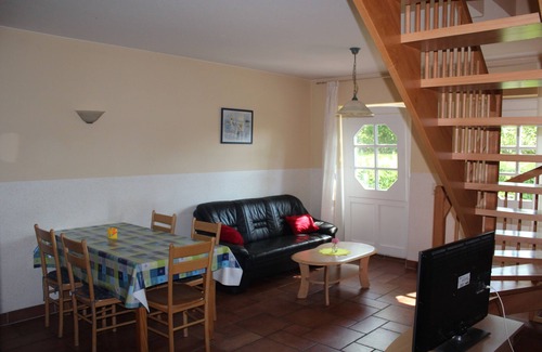 Lehe Apartment | Vacation apartment/apartment for 8 guests with 80m² in Lehe (40337)