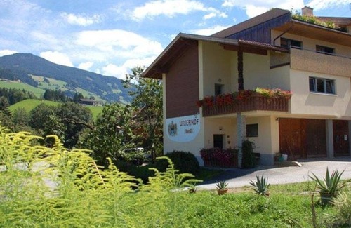 Kolsassberg Apartment | Vacation apartment Rote Wand with 2 bedrooms - Pension Unterhof