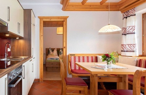 Sankt Lorenz Apartment | Vacation apartment Mondsee - Landhaus Widlroither