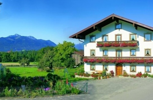 Grabenstatt Apartment | Vacation apartment Wiesenblick, upper floor, 50 sqm, 2 - 5 pers. Bedroom, balcony